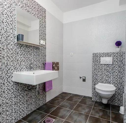 Luxury Budimir Apartment Podstrana