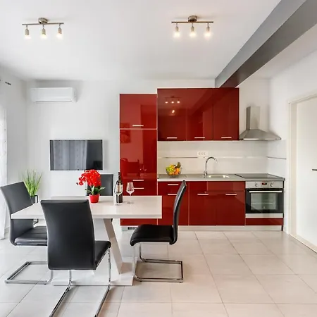Апартаменты Luxury Budimir