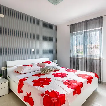 Luxury Budimir * Подстрана