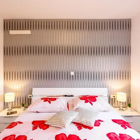 Luxury Budimir Апартаменты *