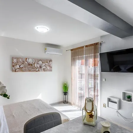 Luxury Budimir Апартаменты
