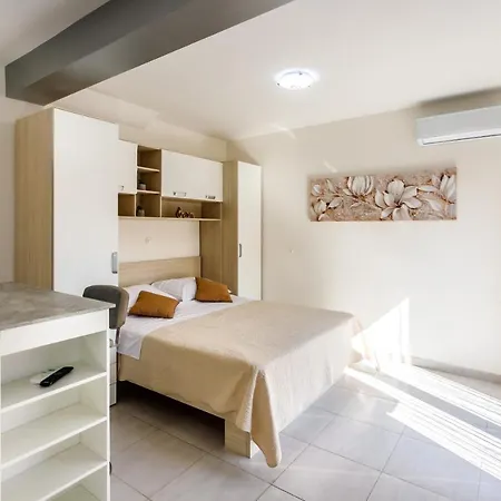 Luxury Budimir Апартаменты *