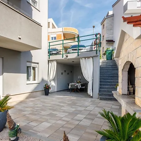 Luxury Budimir * Подстрана