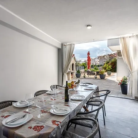 Luxury Budimir Apartment Podstrana