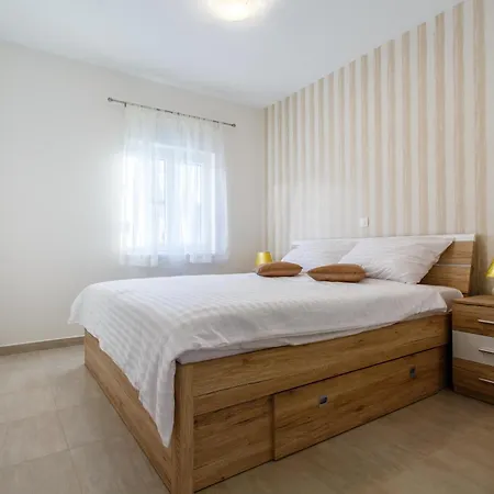 Luxury Budimir Апартаменты Подстрана
